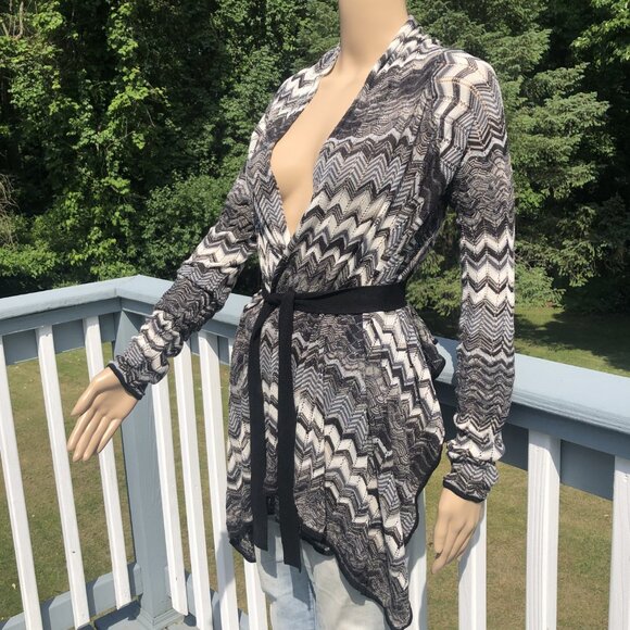 BCBG MaxAzria Chevron Design High-Low Waterfall Open Front Wrap Cardigan Size L - Picture 6 of 6